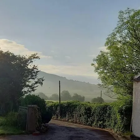 Suir Valley Cottage. *